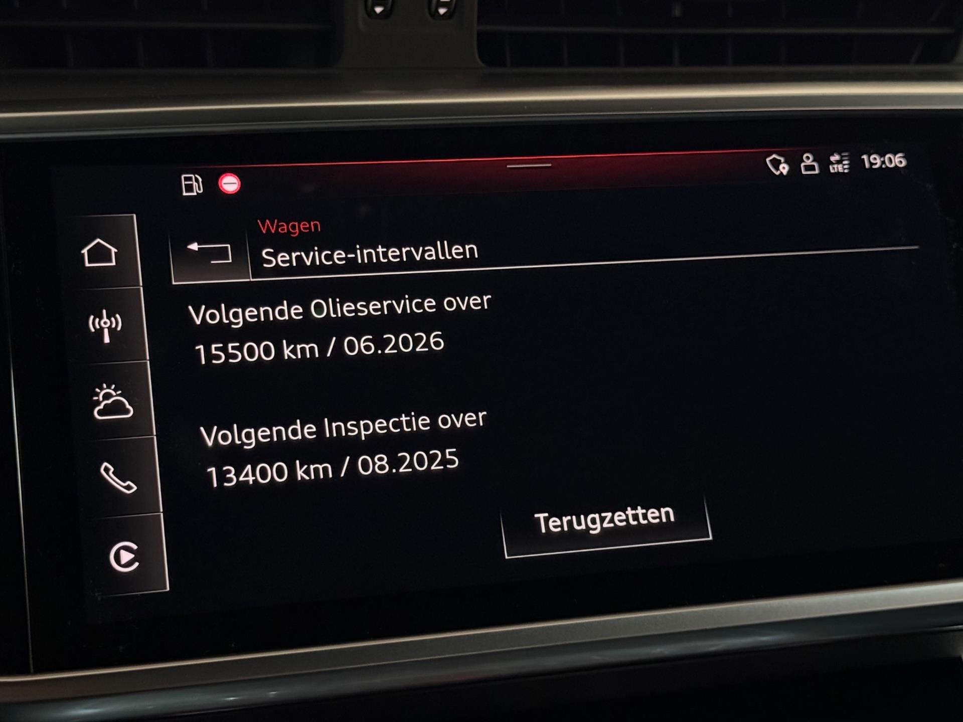 45443114-15.jpg