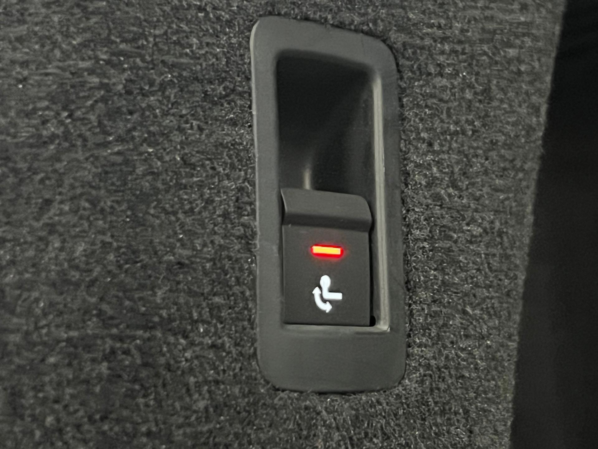 45593581-12.jpg